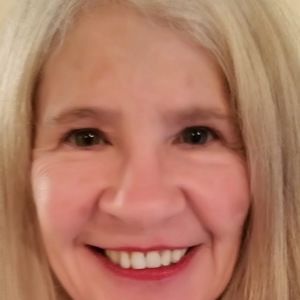 Meet your Posher, Beth